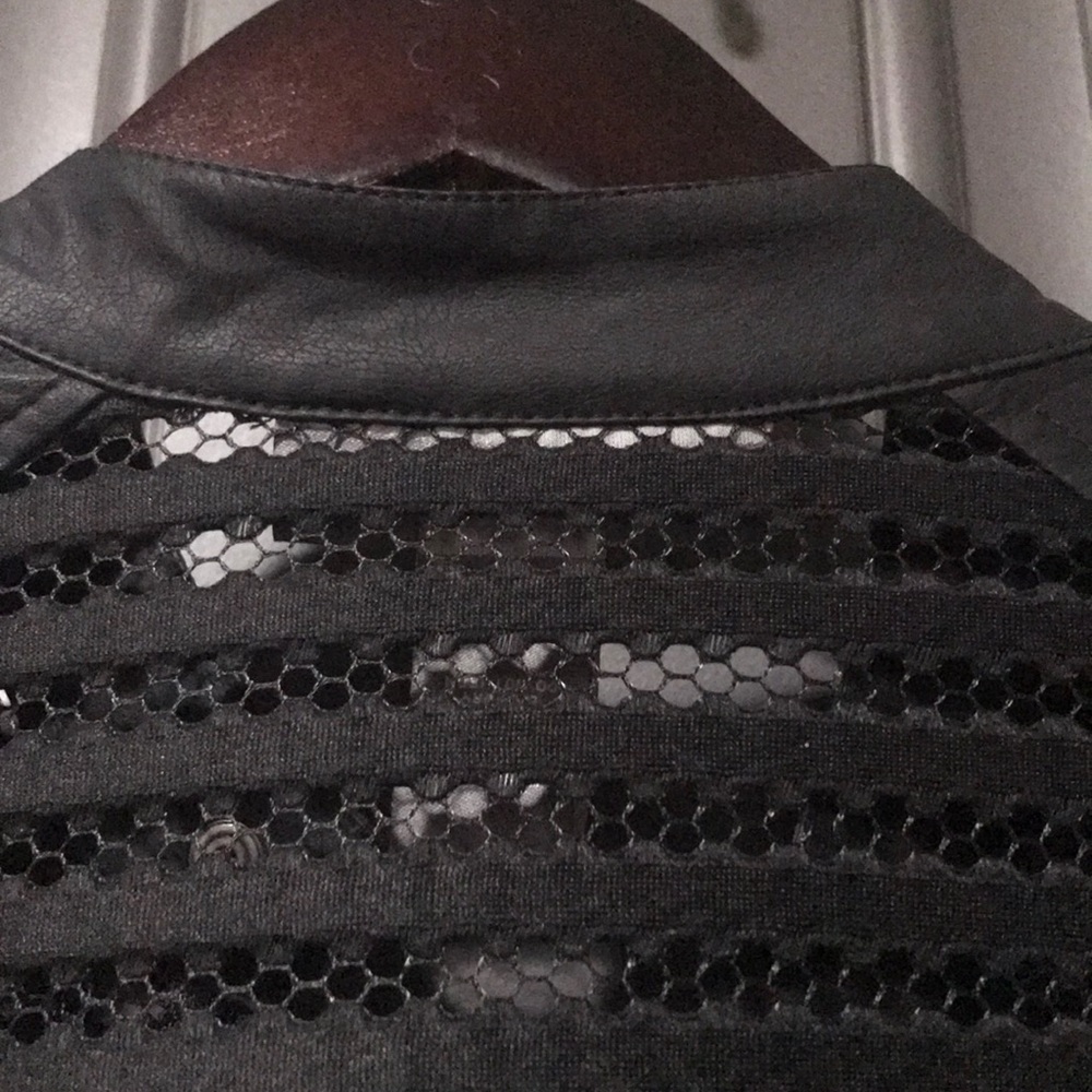 Jacket - Picture 5 of 5